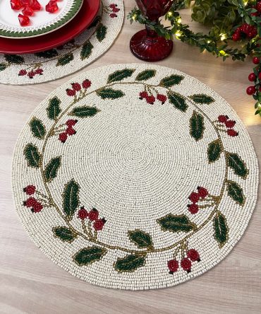 Holly Berry and Green Leaf Wreath Round Beaded Christmas Placemat
